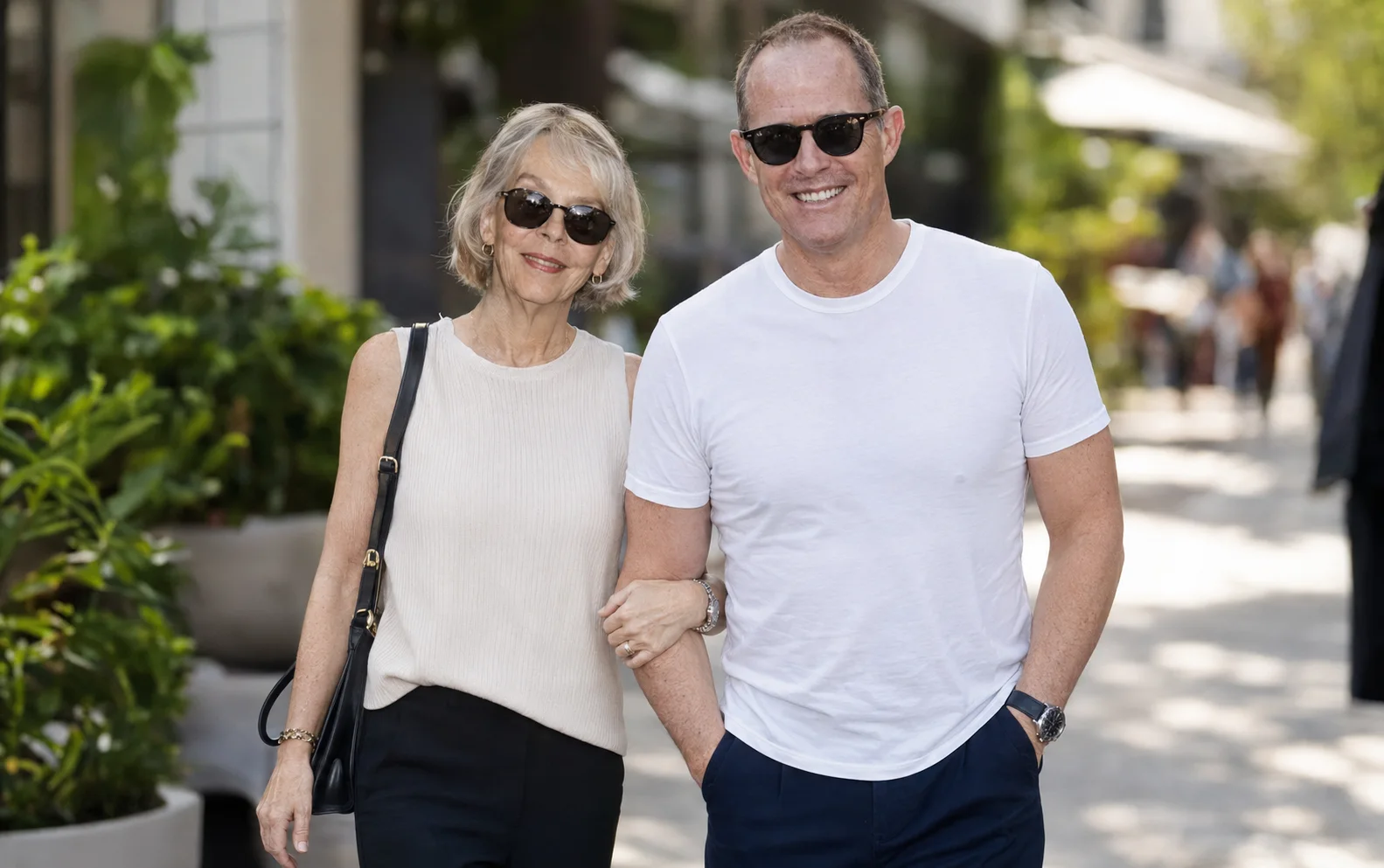 Is Dean Winters Married? Relationship Status